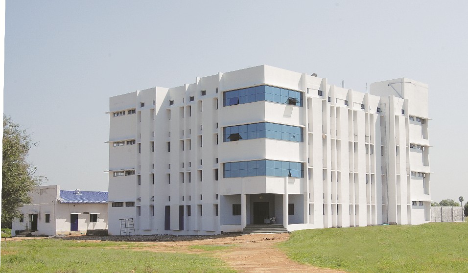 http://www.alameenpolytechnic.com/wp-content/uploads/2020/06/6.jpg